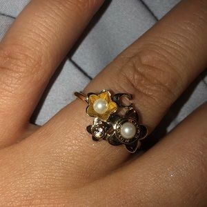 Coach flower ring